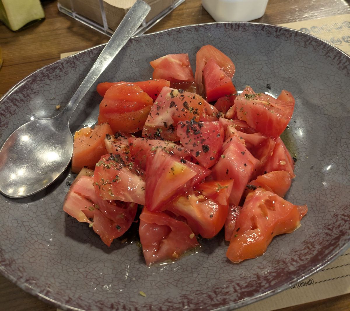 21-es gibt Tomaten zur Vorspeise